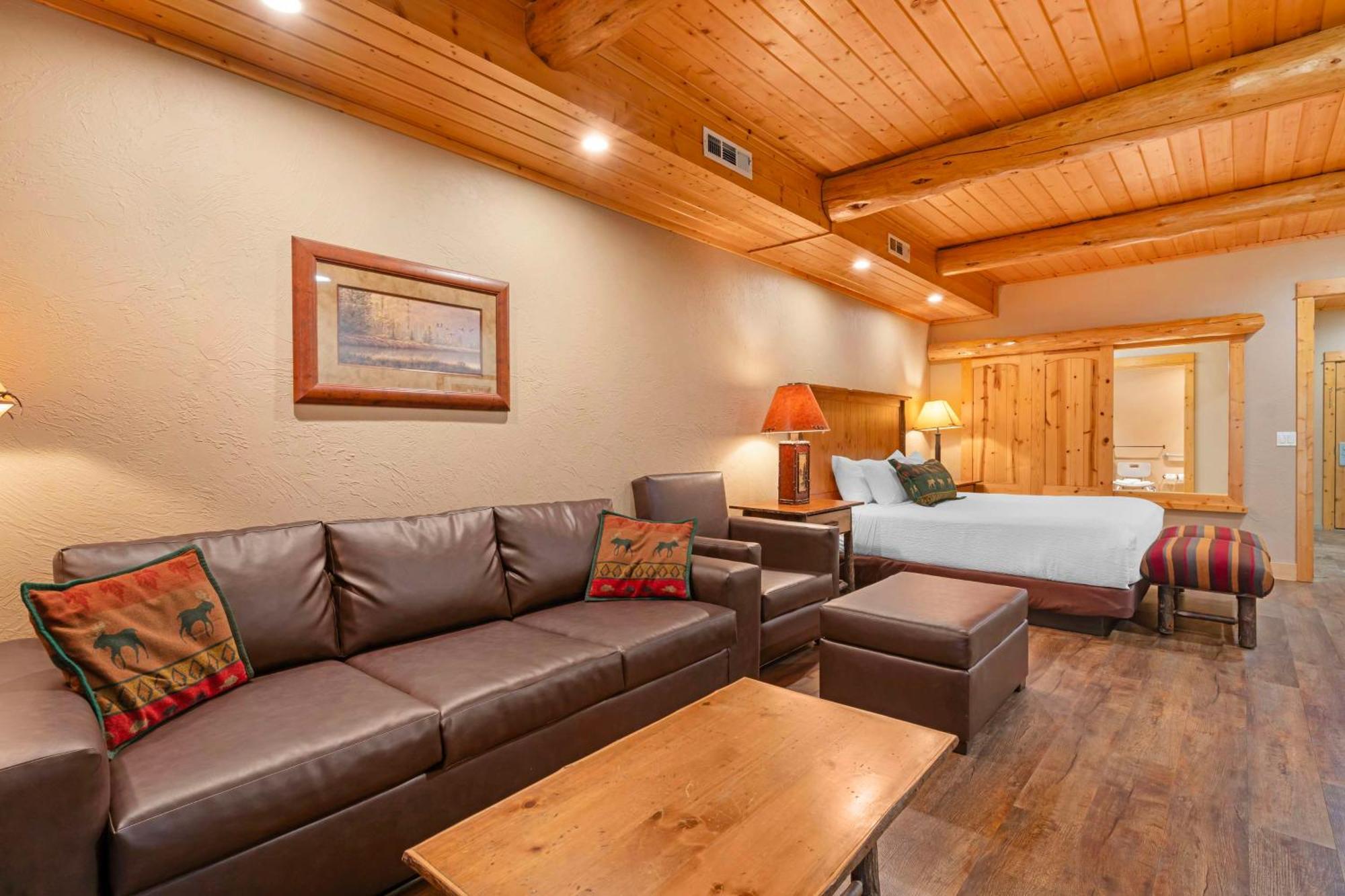 Best Western Ponderosa Lodge Систърс Екстериор снимка