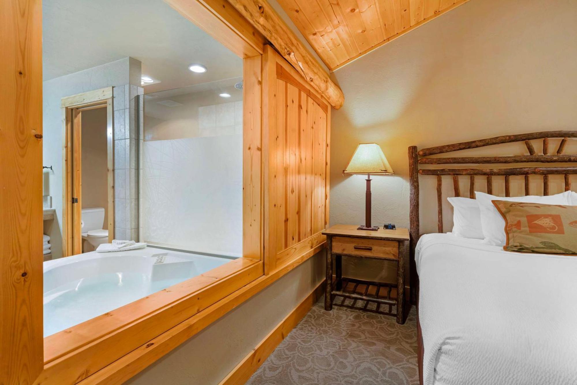 Best Western Ponderosa Lodge Систърс Екстериор снимка