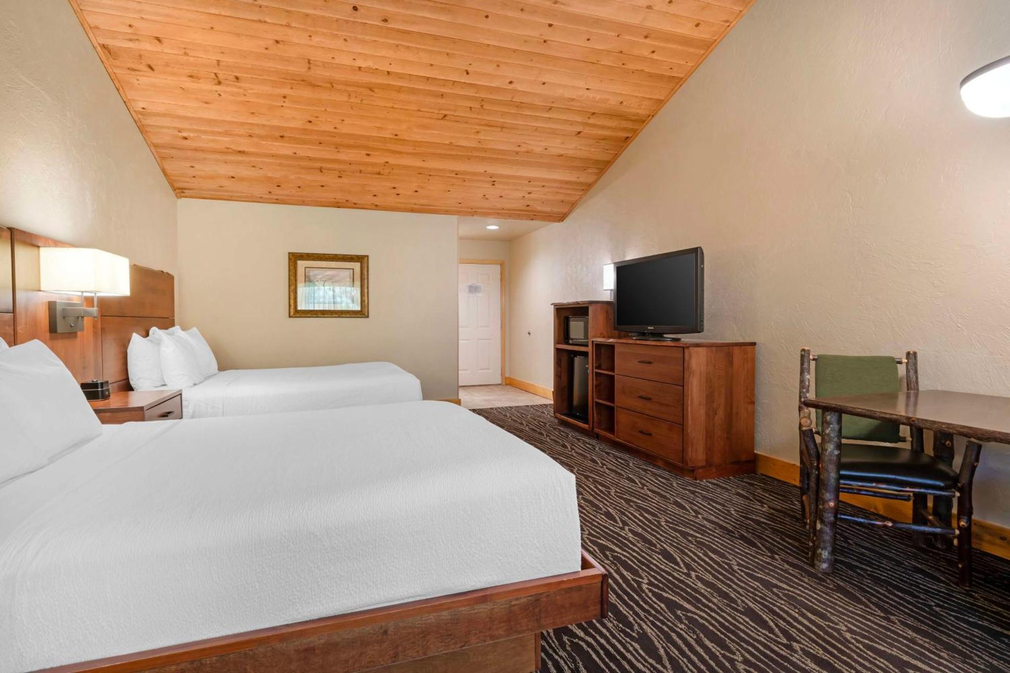 Best Western Ponderosa Lodge Систърс Екстериор снимка